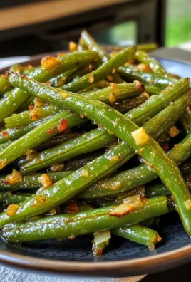 Crispy Air Fryer Garlic Roasted Green Beans