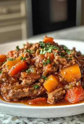 Rich Slow Cooker Beef Ragu