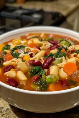 Hearty Olive Garden Minestrone Soup